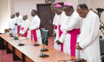 UN APPEL A LA PRIERE DES EVEQUES DU BENIN — UM APELO À ORAÇÃO DOS BISPOS DO BENIM — A CALL FOR PRAYERS FROM THE BISHOPS IN BENIN