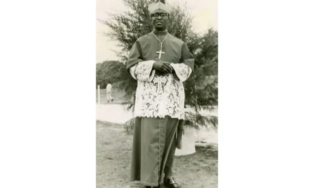 L’HÉRITAGE DE MGR JOSEPH HENRY GANDA : UN PIONNIER DES VOCATIONS CATHOLIQUES EN SIERRA LEONE — THE LEGACY OF MGR JOSEPH HENRY GANDA: A PIONEER OF CATHOLIC VOCATIONS IN SIERRA LEONE — O LEGADO DE D. JOSEPH HENRY GANDA: UM PIONEIRO DAS VOCAÇÕES CATÓLICAS NA SERRA LEOA