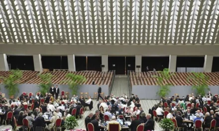 ÉCHOS DU SYNODE ACTUEL DE LA SYNODALITÉ — ECOS DO ATUAL SÍNODO DA SINODALIDADE ECHOES FROM THE CURRENT SYNOD OF SYNODALITY