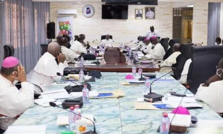 LA CONFÉRENCE DES ÉVÊQUES CATHOLIQUES DU GHANA SALUE L&rsquo;ADOPTION DU PROJET DE LOI SUR LA PROMOTION DES DROITS SEXUELS HUMAINS ET DES VALEURS FAMILIALES — CONFERÊNCIA DOS BISPOS CATÓLICOS DE GANA SAÚDA A ADOÇÃO DA PROMOÇÃO DOS DIREITOS SEXUAIS HUMANOS E DO LEI DE VALORES FAMILIARES — GHANA CATHOLIC BISHOPS CONFERENCE WELCOMES ADOPTION OF PROMOTION OF HUMAN SEXUAL RIGHTS AND FAMILY VALUES BILL