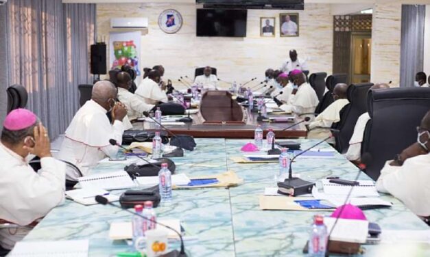 LA CONFÉRENCE DES ÉVÊQUES CATHOLIQUES DU GHANA SALUE L’ADOPTION DU PROJET DE LOI SUR LA PROMOTION DES DROITS SEXUELS HUMAINS ET DES VALEURS FAMILIALES — CONFERÊNCIA DOS BISPOS CATÓLICOS DE GANA SAÚDA A ADOÇÃO DA PROMOÇÃO DOS DIREITOS SEXUAIS HUMANOS E DO LEI DE VALORES FAMILIARES — GHANA CATHOLIC BISHOPS CONFERENCE WELCOMES ADOPTION OF PROMOTION OF HUMAN SEXUAL RIGHTS AND FAMILY VALUES BILL