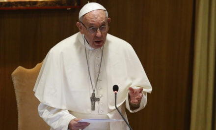 MUDANÇA DE PARADIGMA’ NA TEOLOGIA, GRITOU O PAPA FRANCISCO — CHANGEMENT DE PARADIGME » EN THEOLOGIE, A CRIE LE PAPE FRANÇOIS — PARADIGM SHIFT’ IN THEOLOGY, POPE FRANCIS CRIED