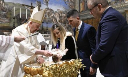 QU’EN EST-IL DES SACREMENTS POUR LES TRANSGENRES ? — E OS SACRAMENTOS PARA TRANSGÊNEROS? — WHAT ABOUT SACRAMENTS FOR TRANSGENDERS?