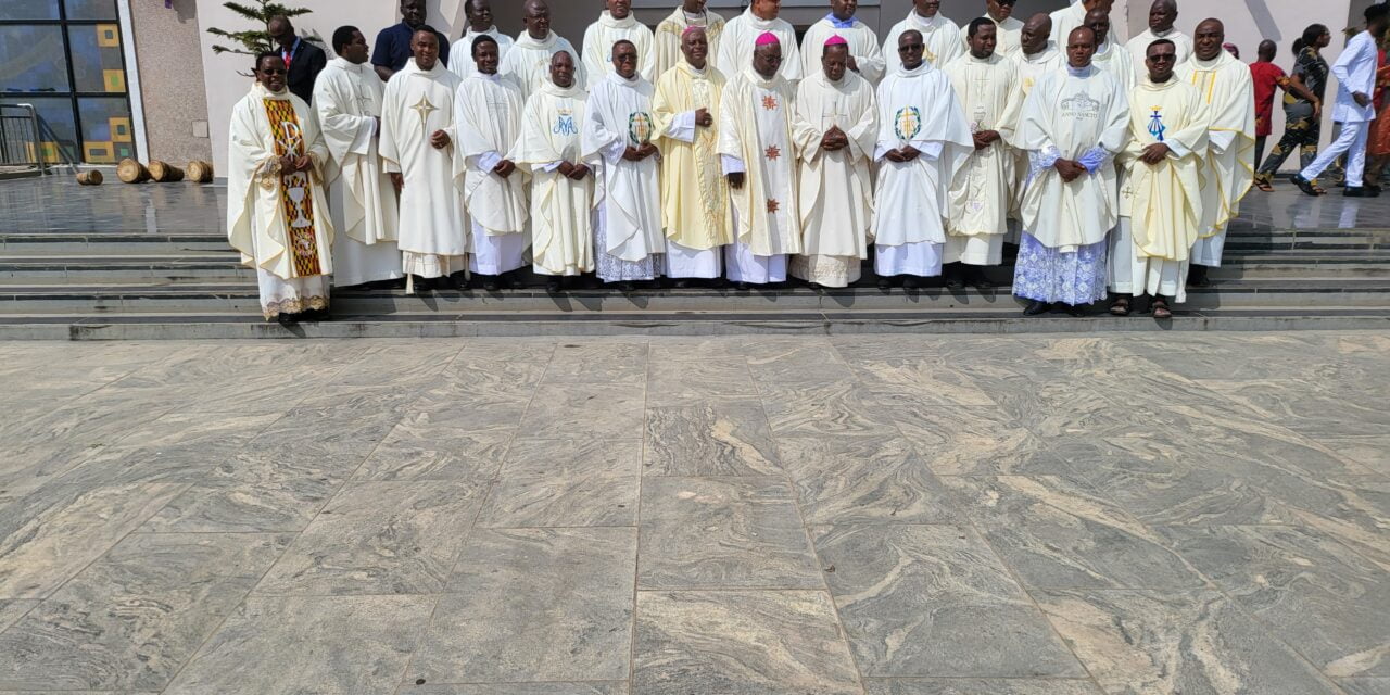 RECOWA – CERAO CELEBRA JUBILEU— RECOWA – CERAO CÉLÈBRE SON JUBILÉ— RECOWA-CERAO CELEBRATES JUBILEE