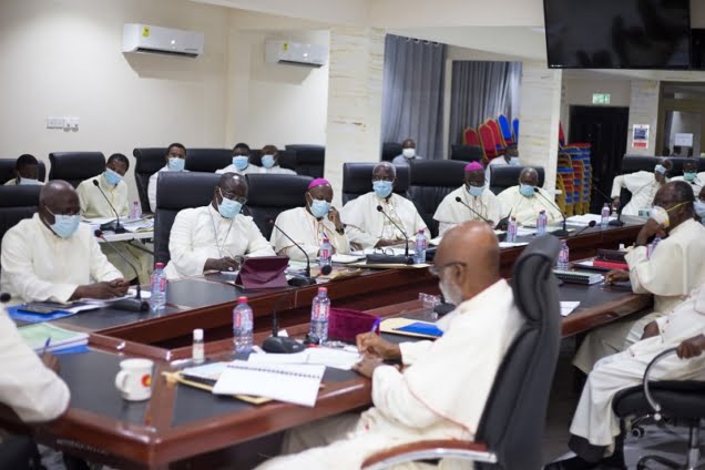 GHANA CATHOLIC BISHOPS’ CONFERENCE CALLS FOR REFORMS TO OVERCOME CURRENT CHALLENGES — LA CONFÉRENCE DES ÉVÊQUES CATHOLIQUES DU GHANA APPELLE À DES RÉFORMES POUR SURMONTER LES DÉFIS ACTUELS—CONFERÊNCIA DOS BISPOS CATÓLICOS DE GANA PEDE REFORMAS PARA SUPERAR OS DESAFIOS ATUAIS