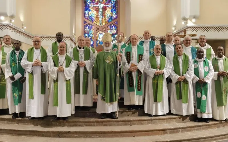 NORTH AFRICAN BISHOPS ANSWER FIDUCIA SUPPLICANS WITH CALM