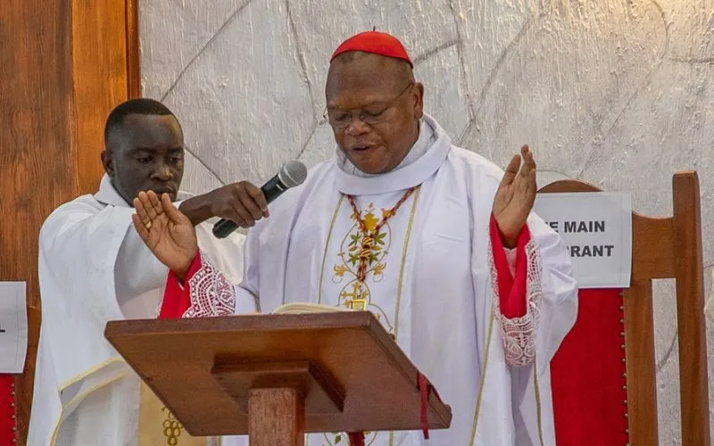 “SECAM PRESIDENT SAYS FIDUCIA SUPPLICANS “DAMAGING” TO SYNODAL PROCESS »