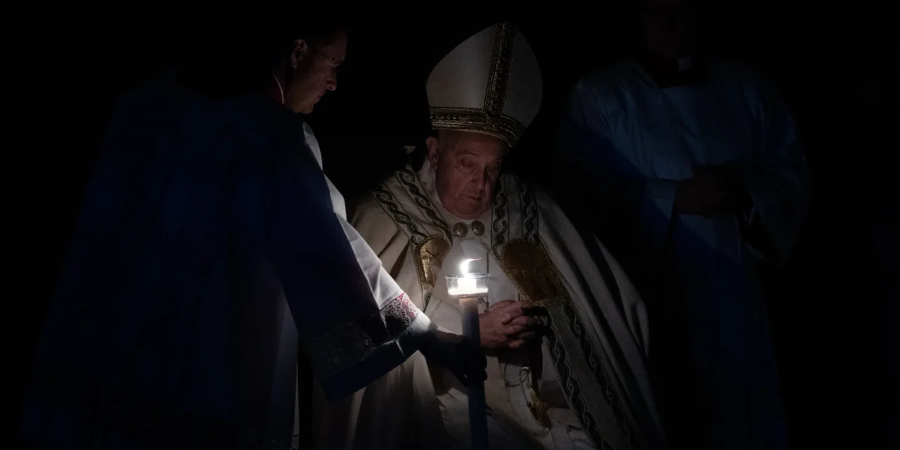 THE POPE CELEBRATES EASTER VIGIL