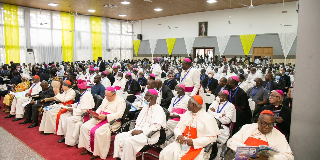 US BISHOPS PROMISE TO KEEP ASSISTING AFRICAN CHURCH