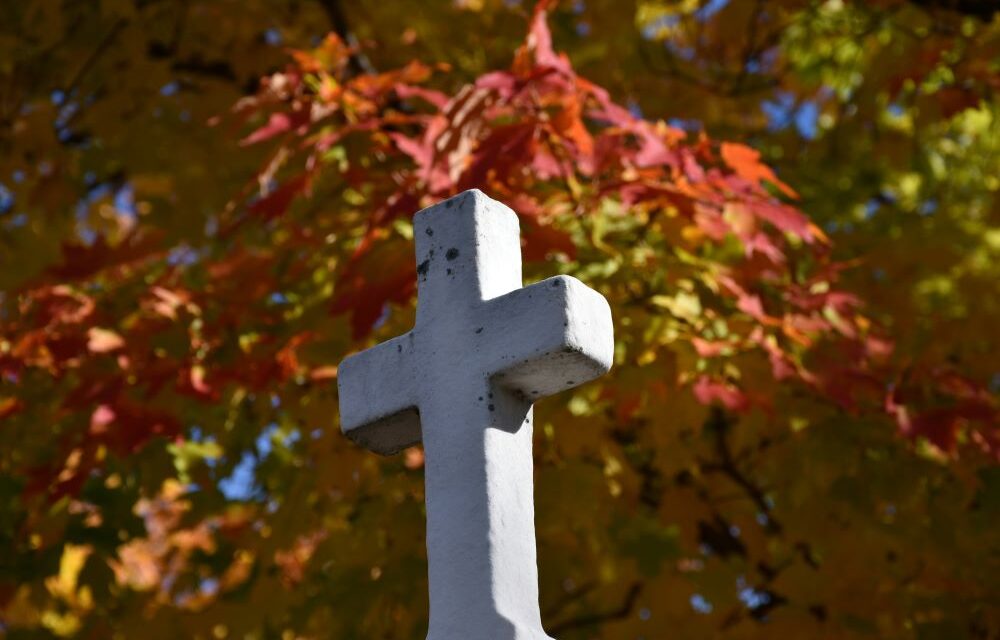 CONFRONTED BY A TERMINAL DIAGNOSIS, THEOLOGIAN PENS MOVING BOOK ABOUT LIFE AND DEATH