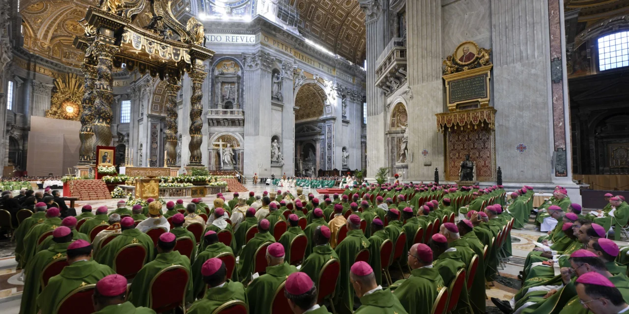 CONCLUDING THE SYNOD, POPE PRAYED FOR A CHURCH THAT “HEARS THE CRY OF THE WORLD