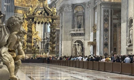 THE WORLD BIDS FAREWELL TO THE HOLY FATHER