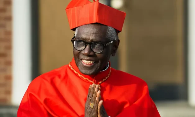 Cardinal Sarah sur la musique sacrée, les Quatre Dernières Choses et la vraie paix