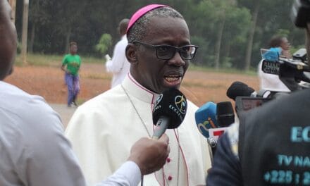 Côte d’Ivoire : les évêques catholiques appellent à des réformes électorales et alertent sur les risques liés à l’IA