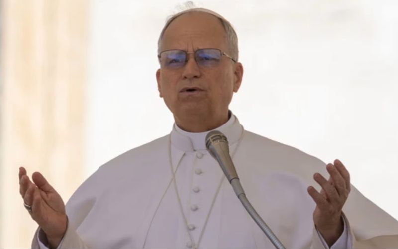 Le pape Léon XIV aux journalistes : La guerre n&rsquo;est pas un jeu vidéo ; méfiez-vous de la propagande, vérifiez les infos