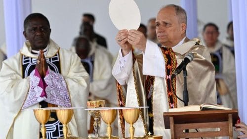 Messe à Bamenda: Léon XIV dénonce le mal venant de l’extérieur qui pille l’Afrique