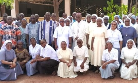Bobo-Dioulasso, 23 avril 2026 – Après l’étape inaugurale tenue le 21 avril à Ouagadougou, l’Entraide Missionnaire Internationale (EMI) a poursuivi son programme de sensibilisation avec une deuxième rencontre organisée dans l’archidiocèse de Bobo-Dioulasso.