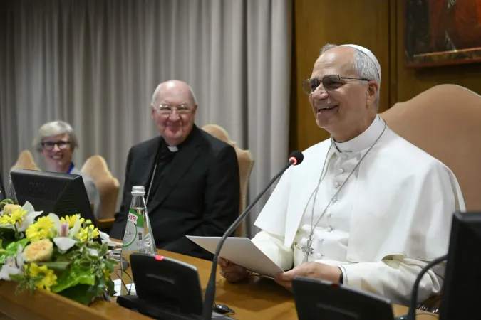 Le pape Léon XIV affirme que les mouvements laïcs doivent être au service de la communion, et non du pouvoir