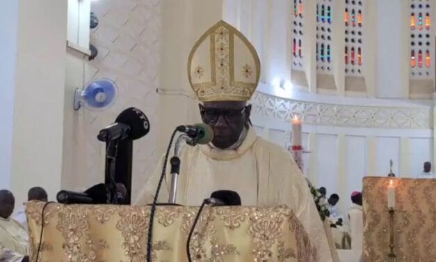 « Sans morale, sans Dieu, notre pays ne se relèvera jamais », avertit le cardinal Sarah à la Guinée