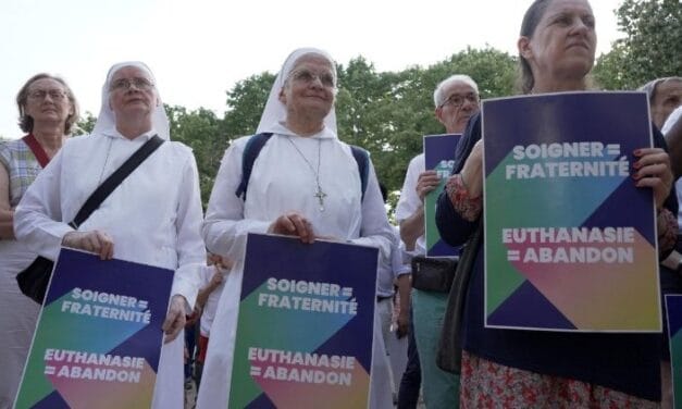 L&rsquo;Église de France envisage des recours contre l&rsquo;aide à mourir