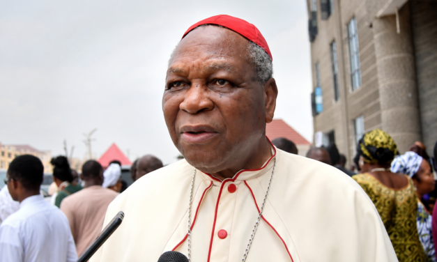 Le Conseil des laïcs du Nigeria soutient le Cardinal Onaiyekan et rejette l’accusation de «abus de confiance»